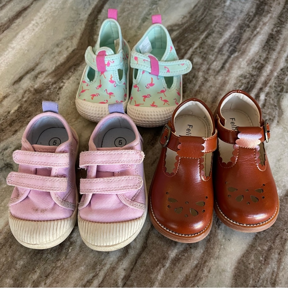 Lot of Toddler Girls Shoes - size 5